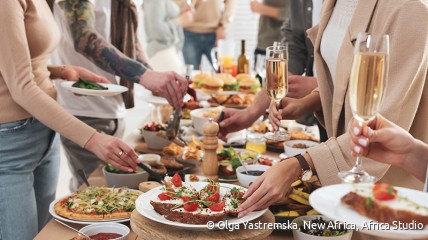 Toast literair met ontbijt vóór en bubbels na
